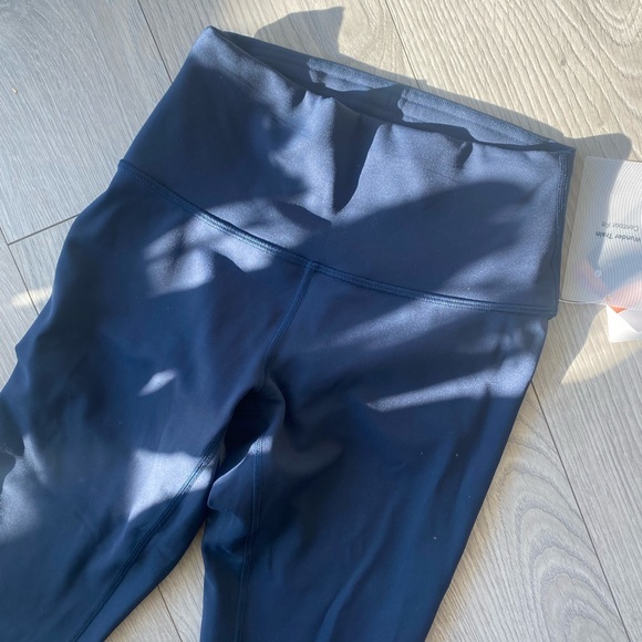 Lululemon navy wunder train HR contour fit legging tights 25” - Picture 5 of 7
